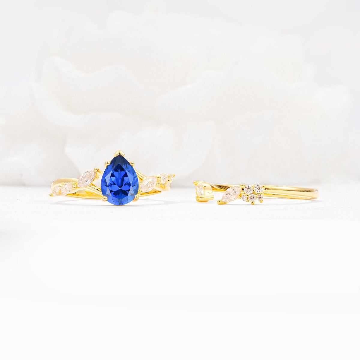 Nature-Inspired Pear Cut Sapphire Engagement Ring Set with Marquise Leaf - Additional view