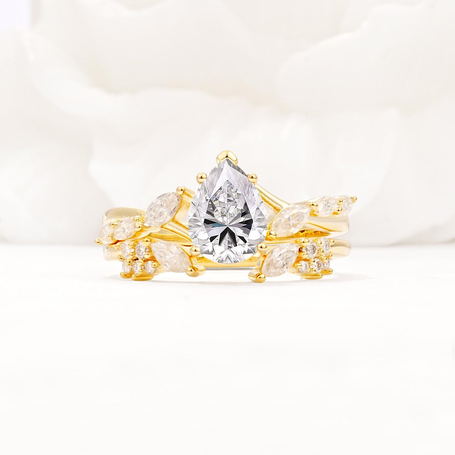 Nature-Inspired Pear Cut Lab Diamond Engagement Ring Set with Marquise Leaf - Yellow-Gold