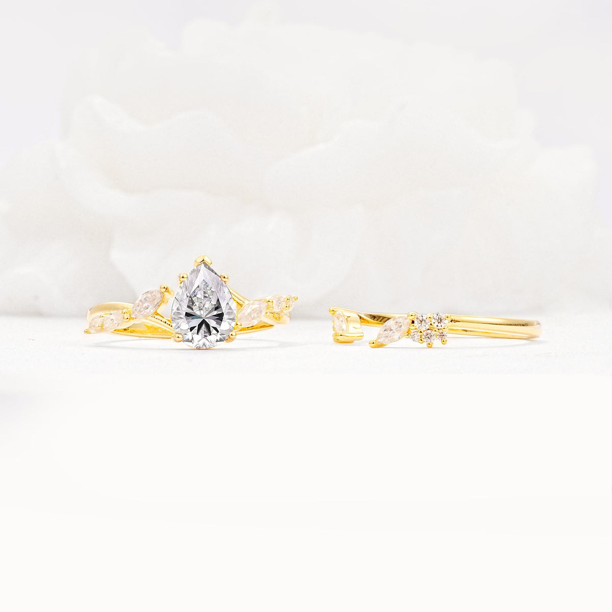 Nature-Inspired Pear Cut Lab Diamond Engagement Ring Set with Marquise Leaf - Additional view