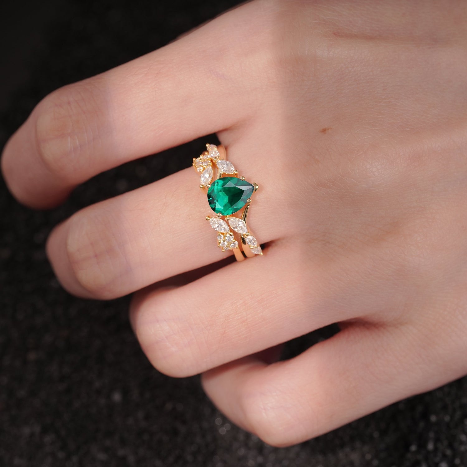Nature-Inspired Pear Cut Emerald Engagement Ring Set with Marquise Leaf