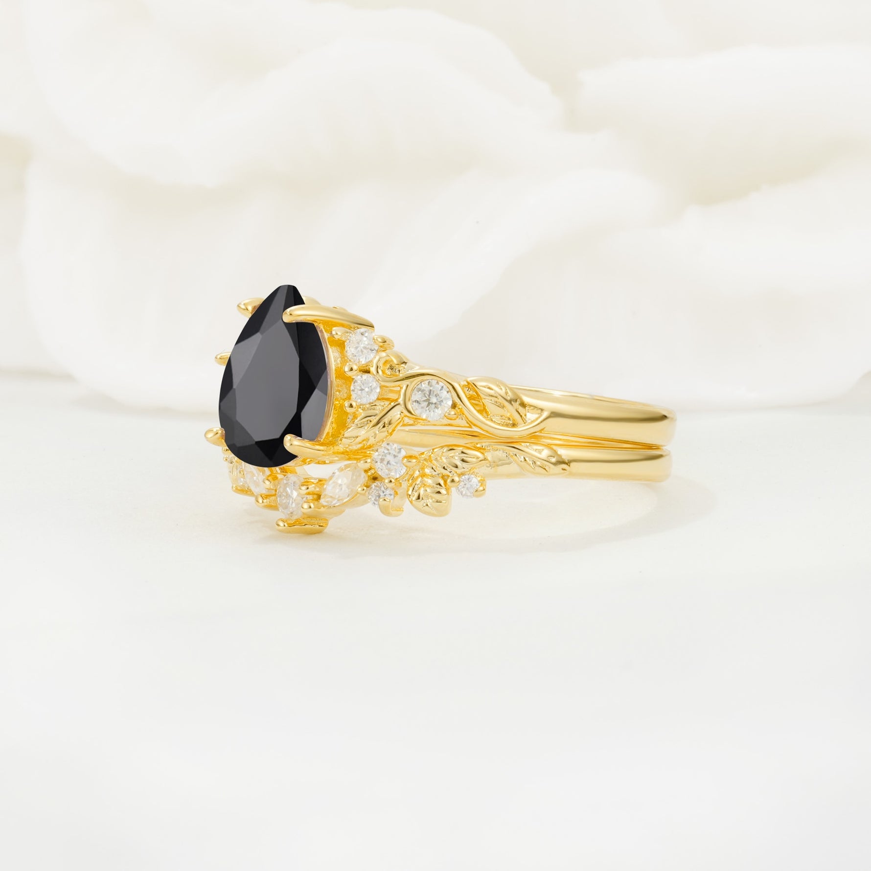 Vintage Pear Cut Black Onyx Bridal Ring Set - Rose-Gold