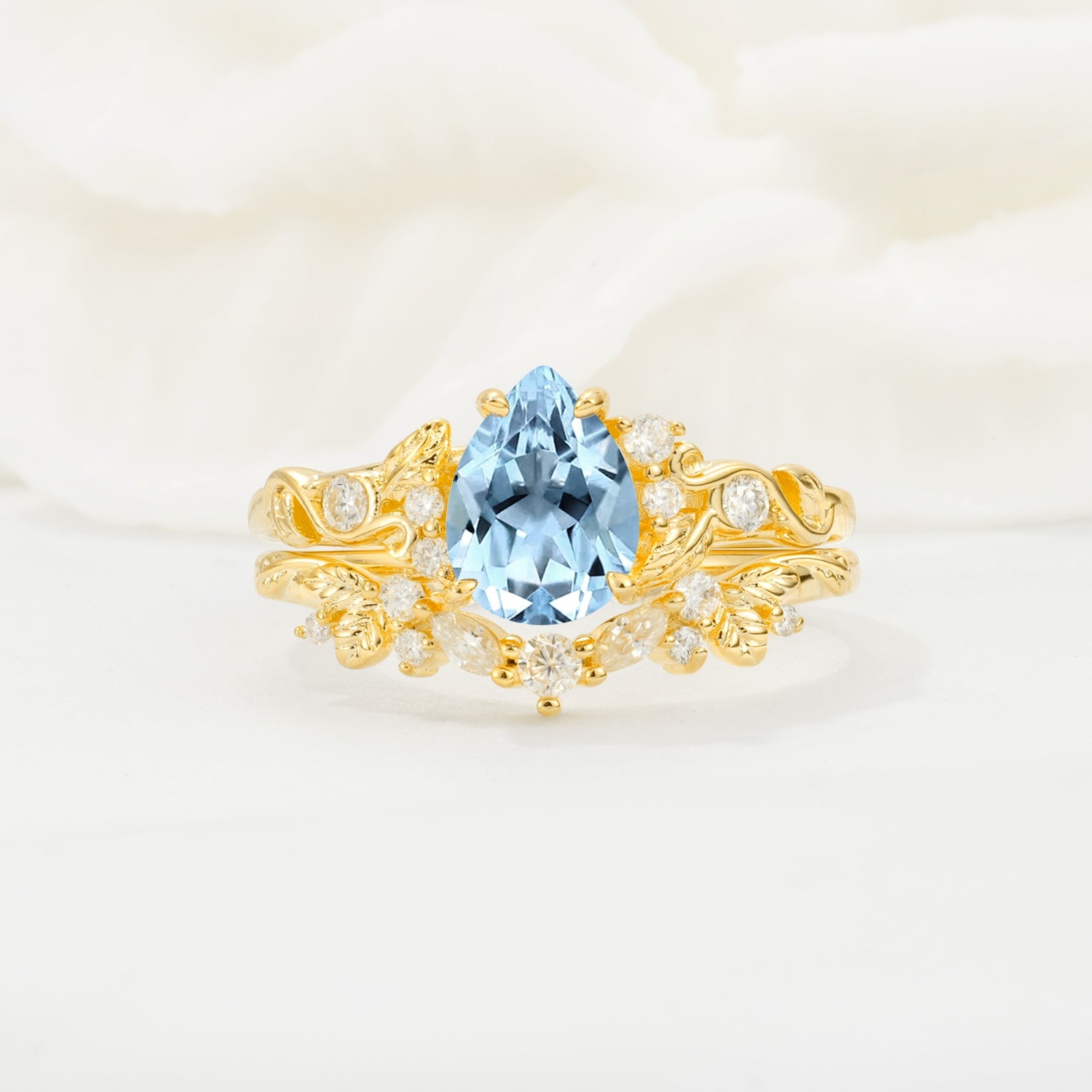 Vintage Pear Cut Aquamarine Bridal Ring Set - Yellow-Gold