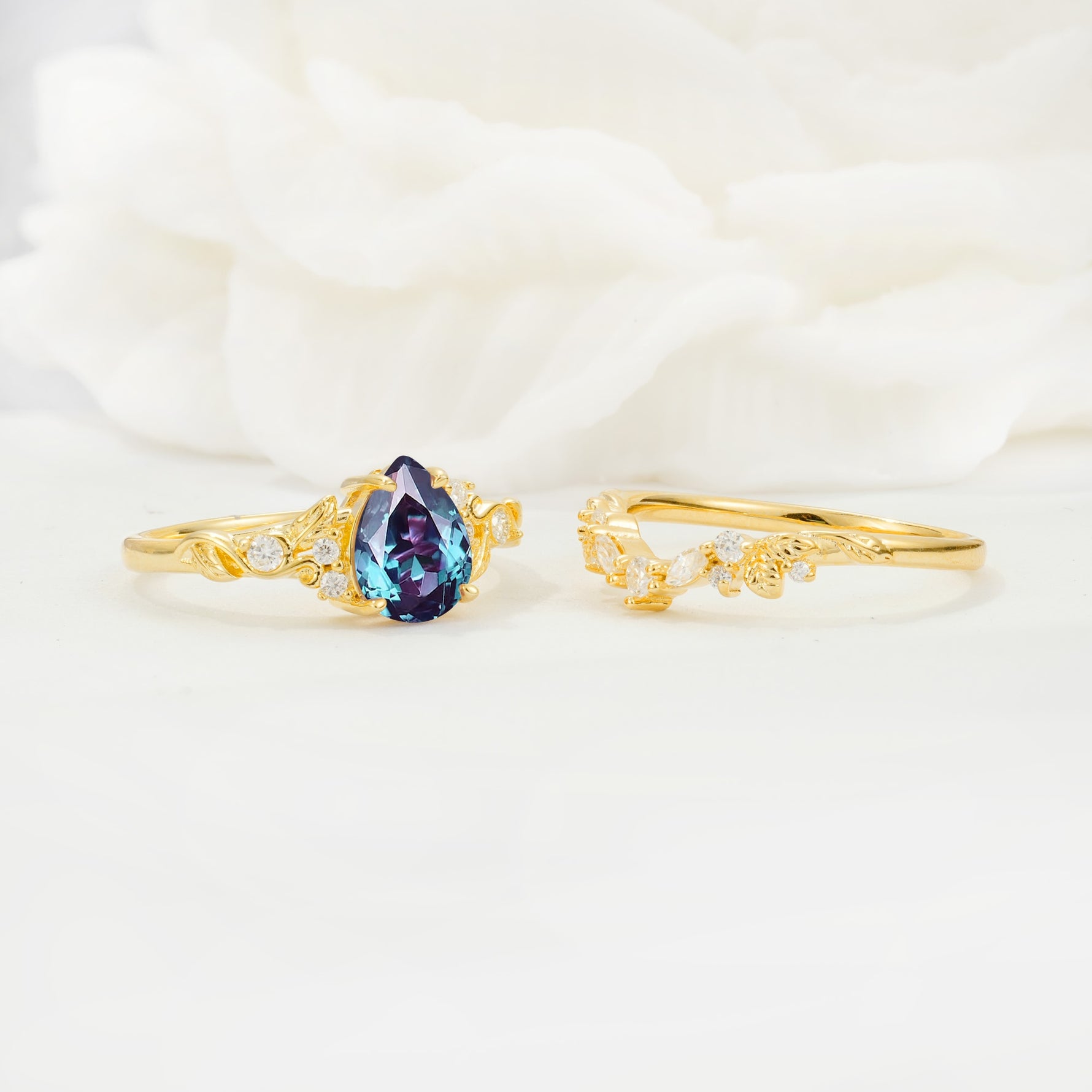 Vintage Pear Cut Alexandrite Bridal Ring Set - White-Gold