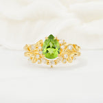 Vintage Pear Cut Peridot Bridal Ring Set - Yellow-Gold