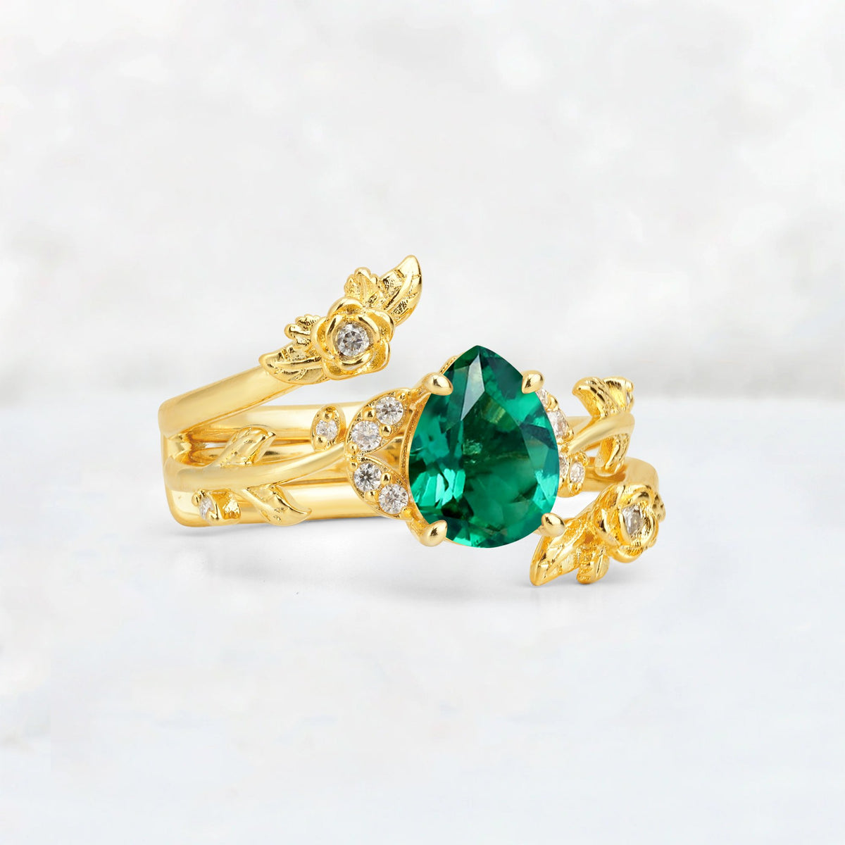 Pear Cut Emerald Floral Vine Bridal Ring Set - Additional view