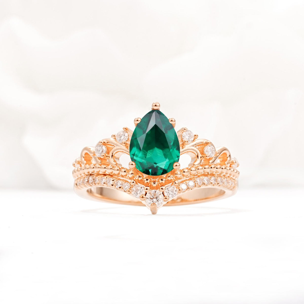 Vintage Pear Cut Emerald Crown Engagement Ring Set - Additional view