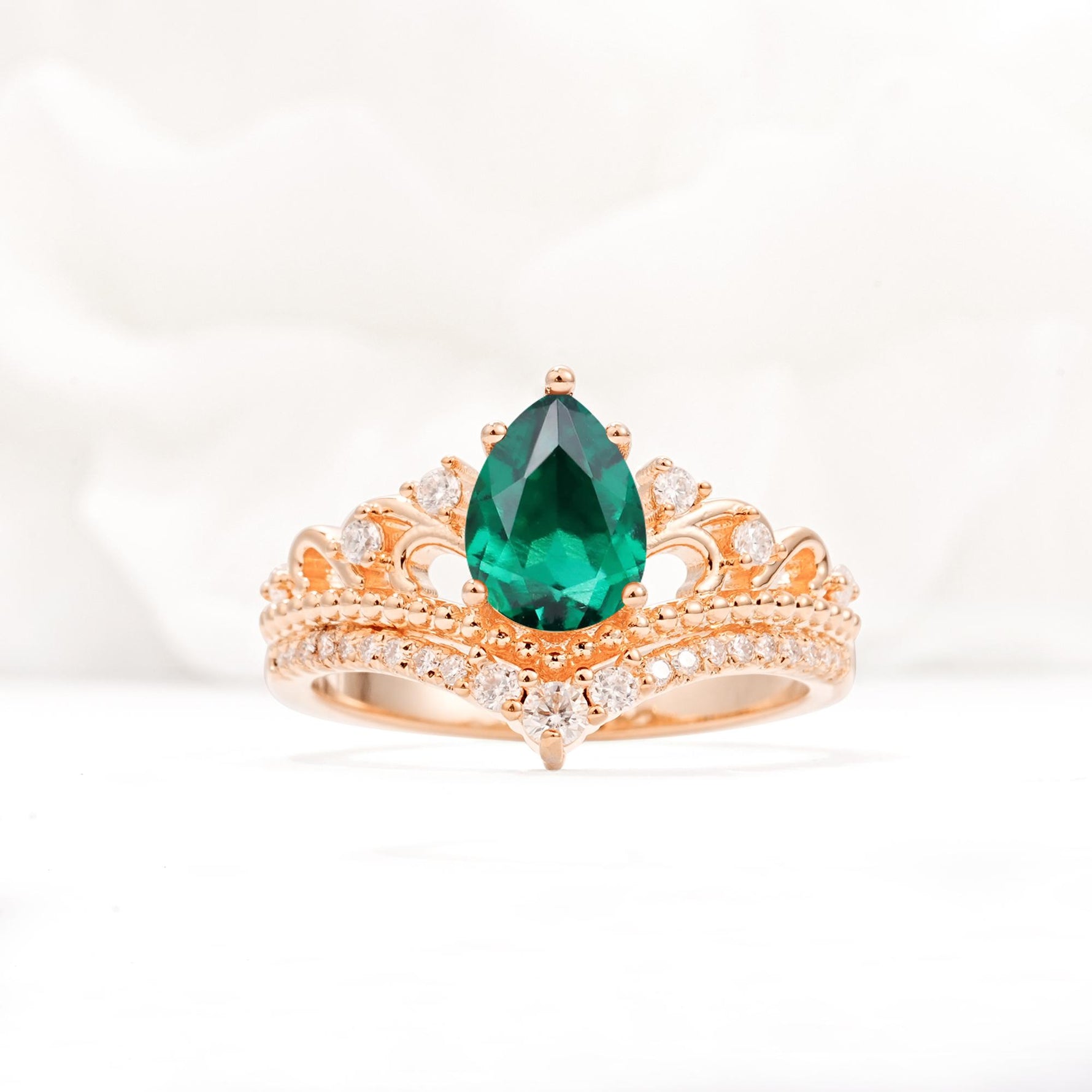 Vintage Pear Cut Emerald Crown Engagement Ring Set - Additional view