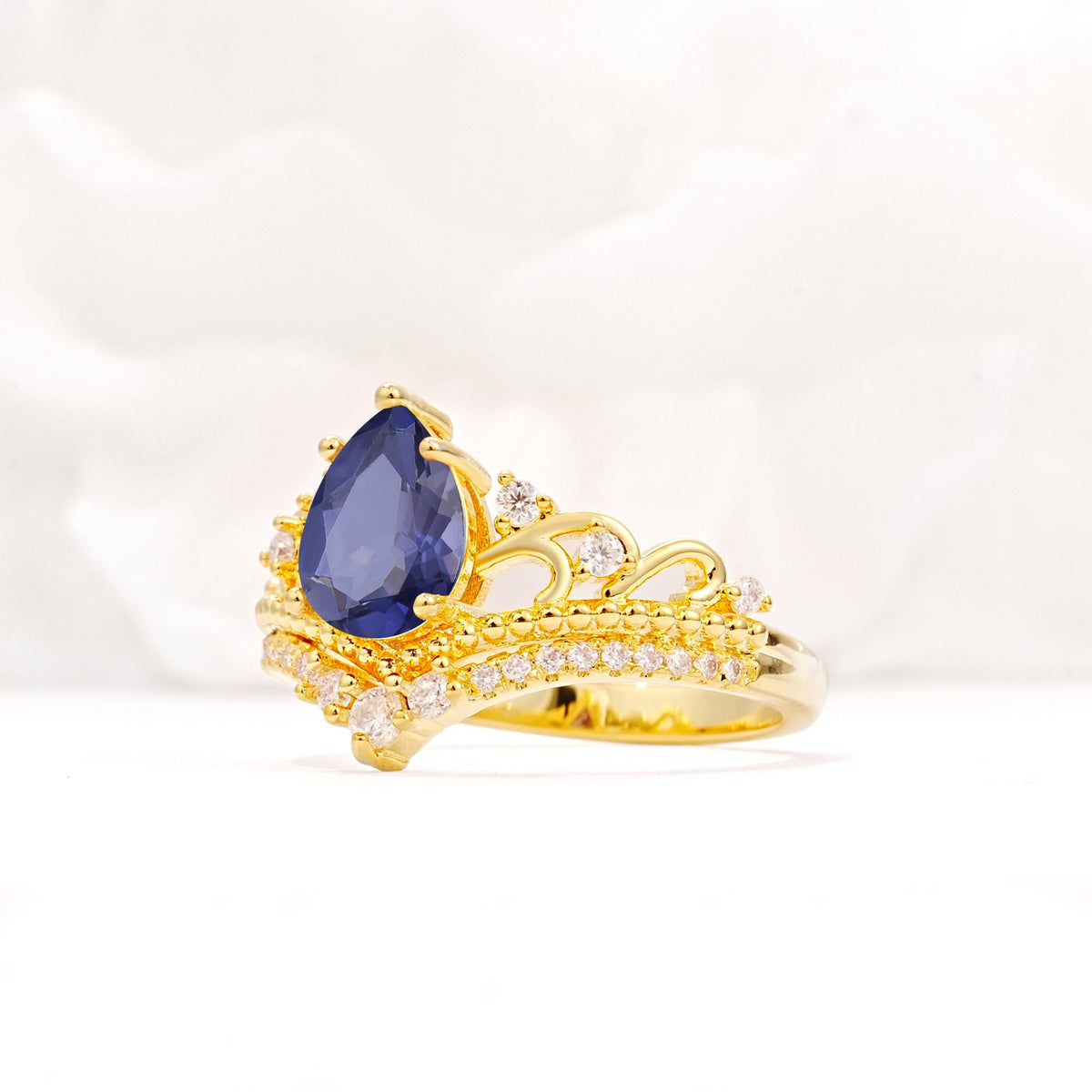 Vintage Pear Cut Tanzanite Crown Engagement Ring Set - Additional view