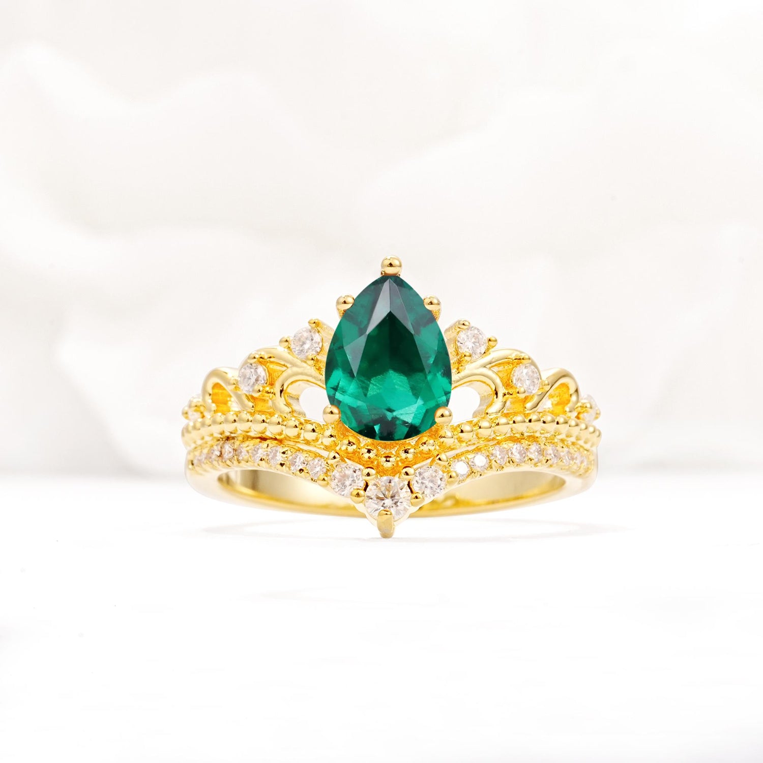 Vintage Pear Cut Emerald Crown Engagement Ring Set - Additional view