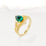 Vintage Pear Cut Emerald Crown Engagement Ring Set - Additional view