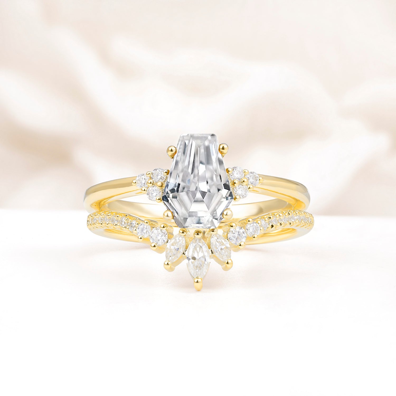 Unique and Luxurious Coffin Cut Moissanite Bridal Ring Set