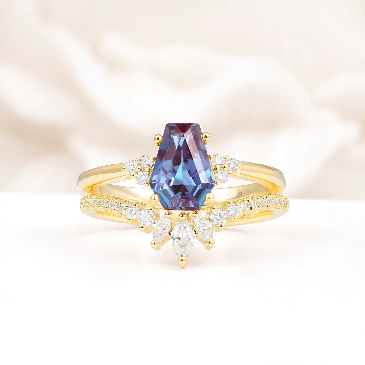 Unique and Luxurious Coffin Cut Alexandrite Bridal Ring Set