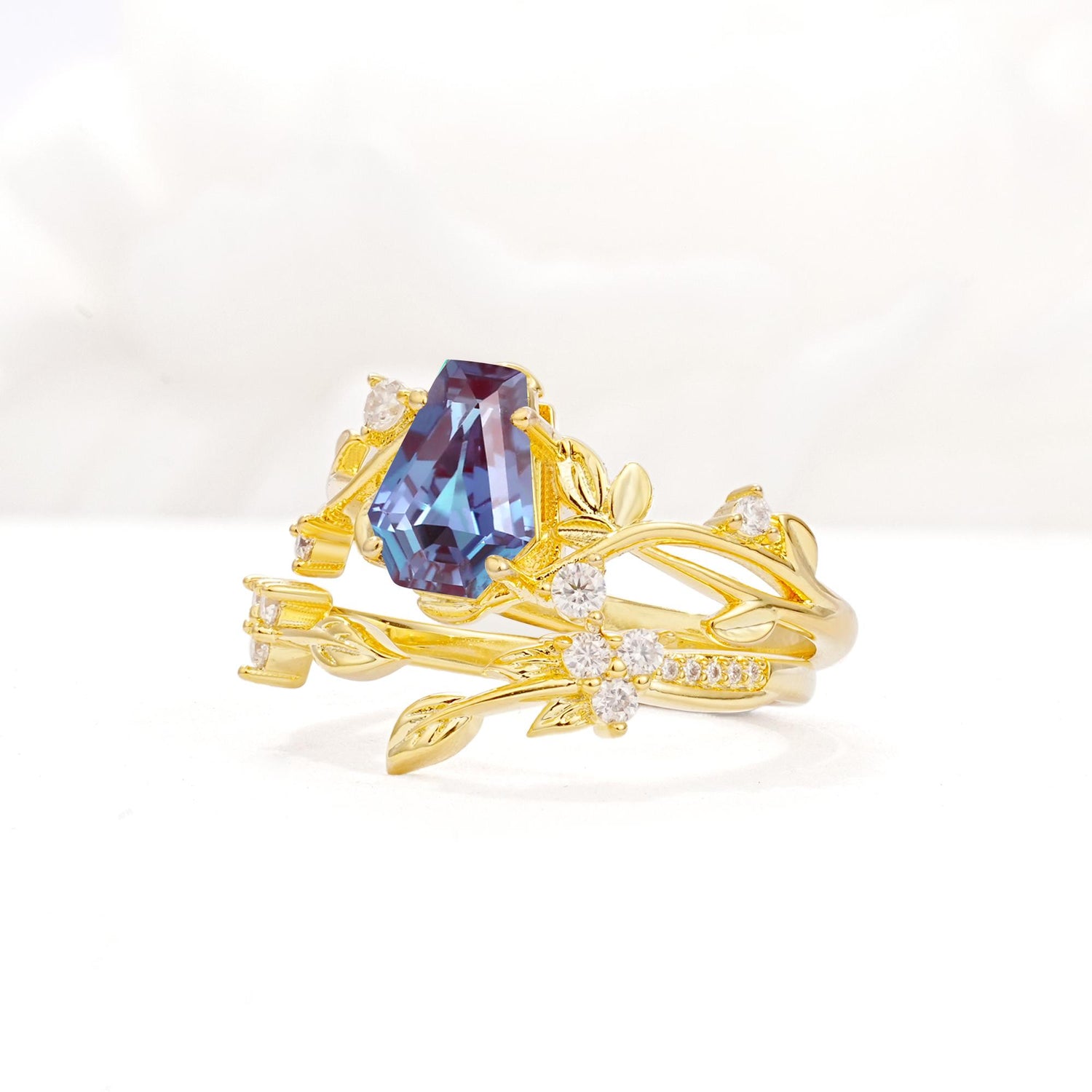 Nature-Inspired Coffin Cut Alexandrite Engagement Ring Set with Leaf Accents - Rose-Gold