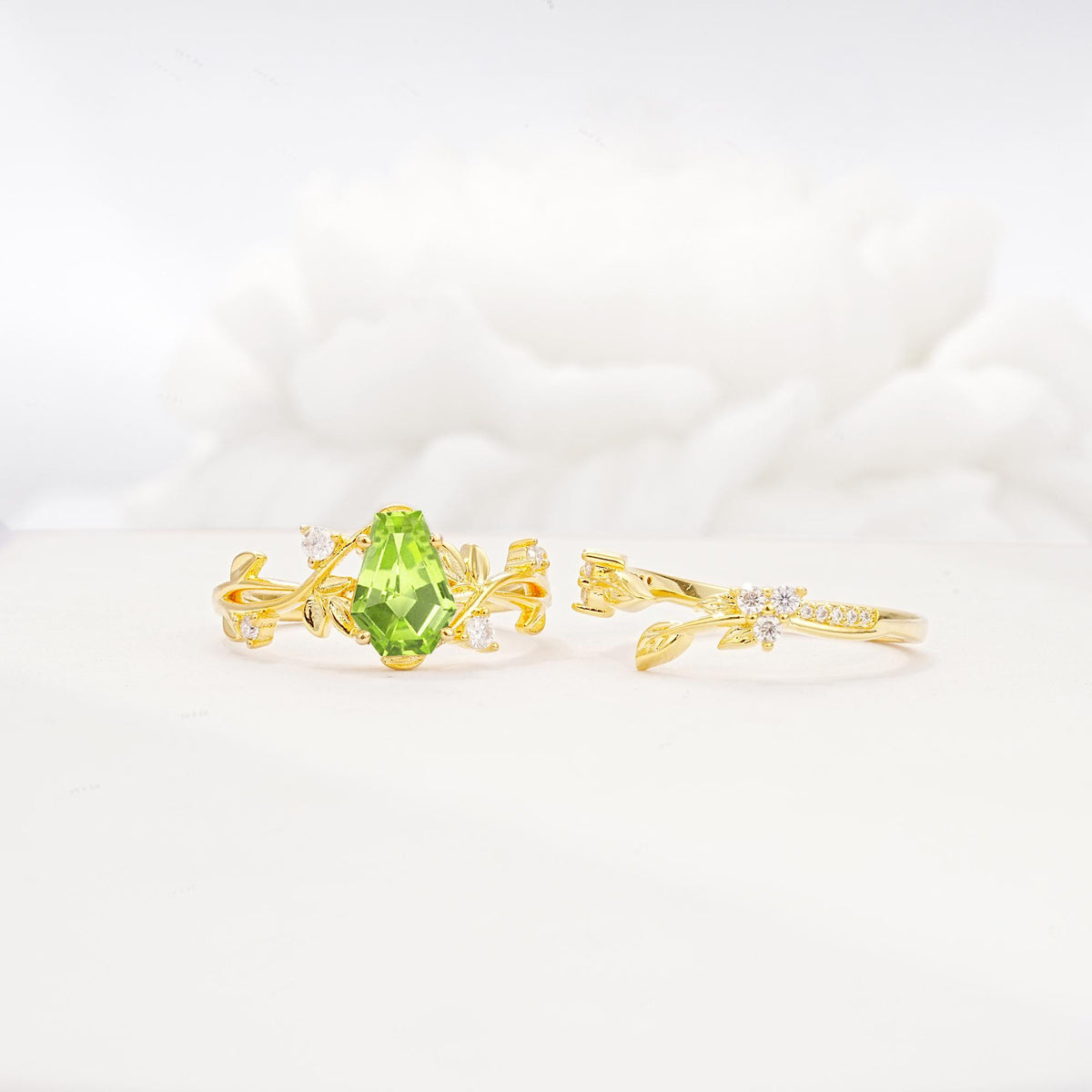 Nature-Inspired Coffin Cut Peridot Engagement Ring Set with Leaf Accents - Additional view
