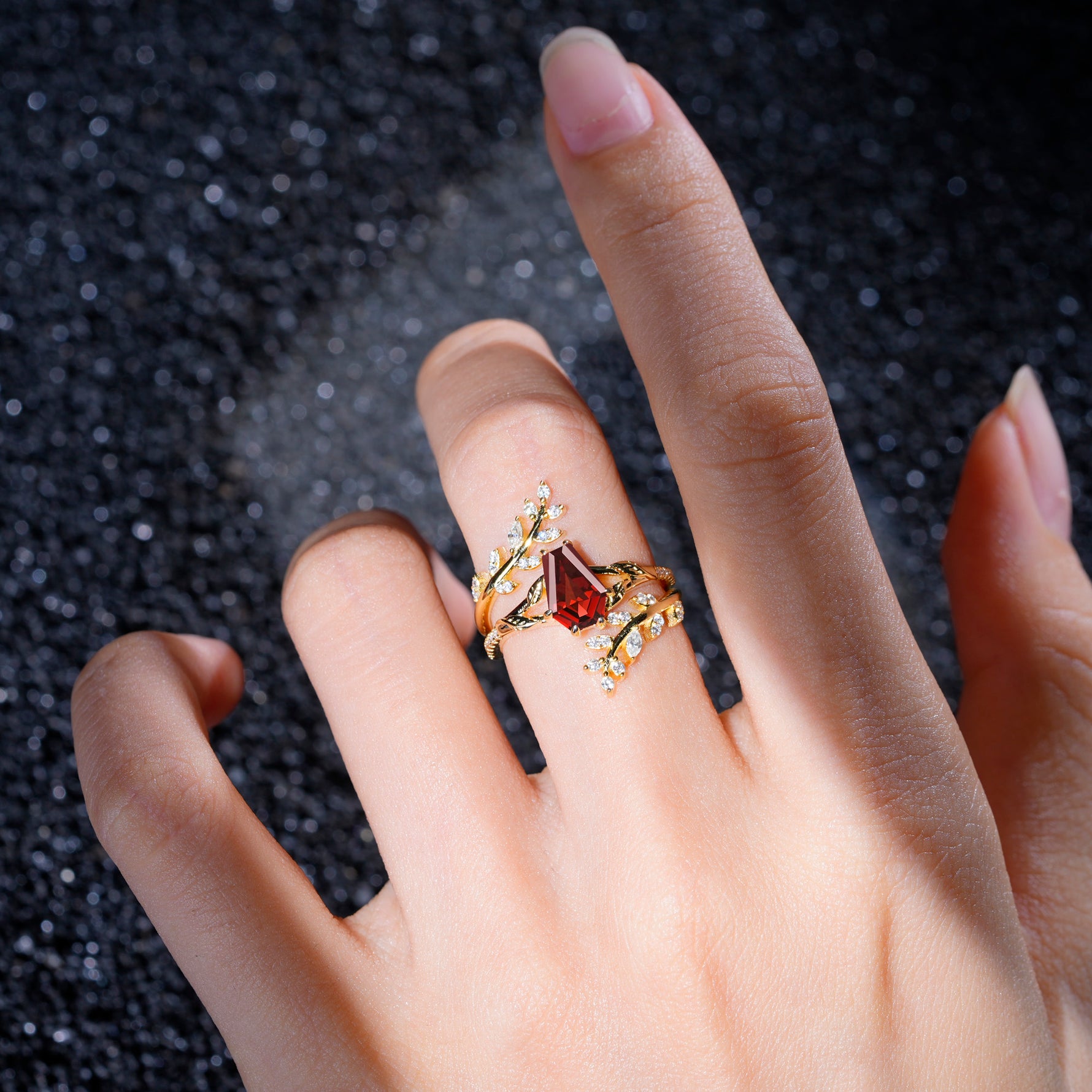 SR17144 Garnet Ring - Rose-Gold