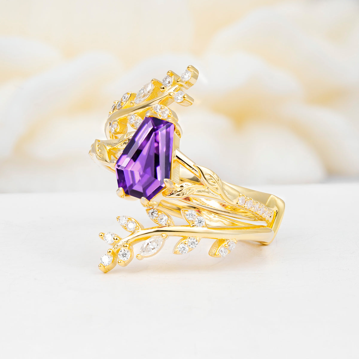 SR17144 Amethyst Ring - White-Gold