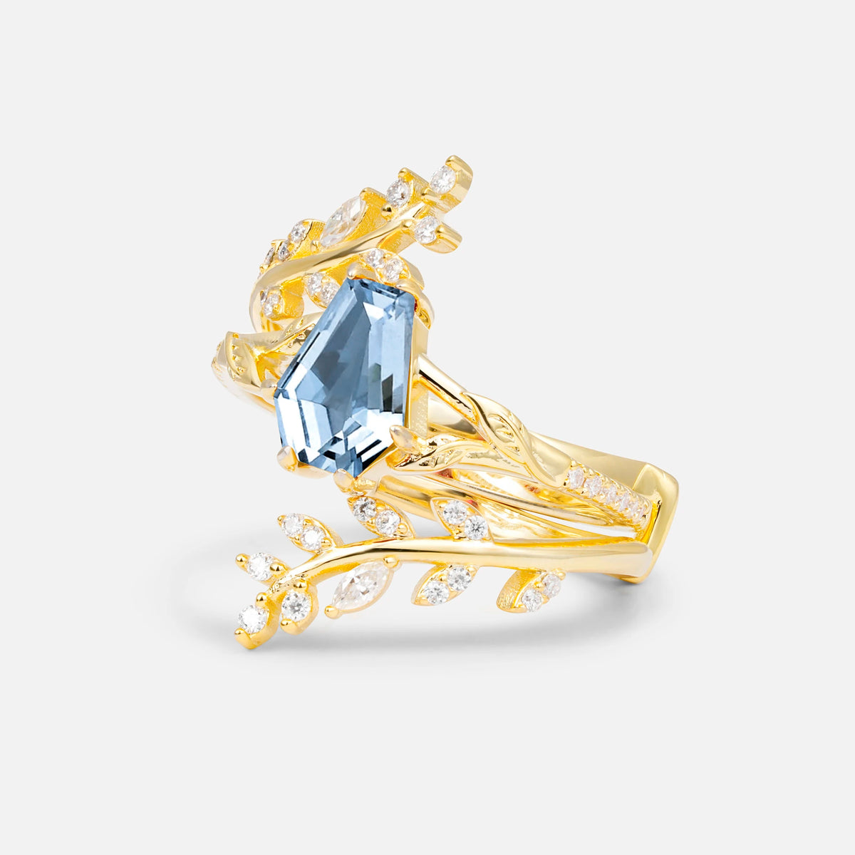 SR17144 Aquamarine Ring - White-Gold