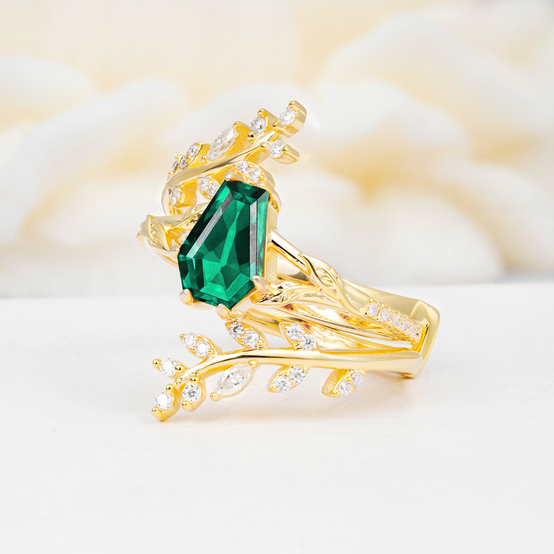SR17144 Emerald Ring - White-Gold