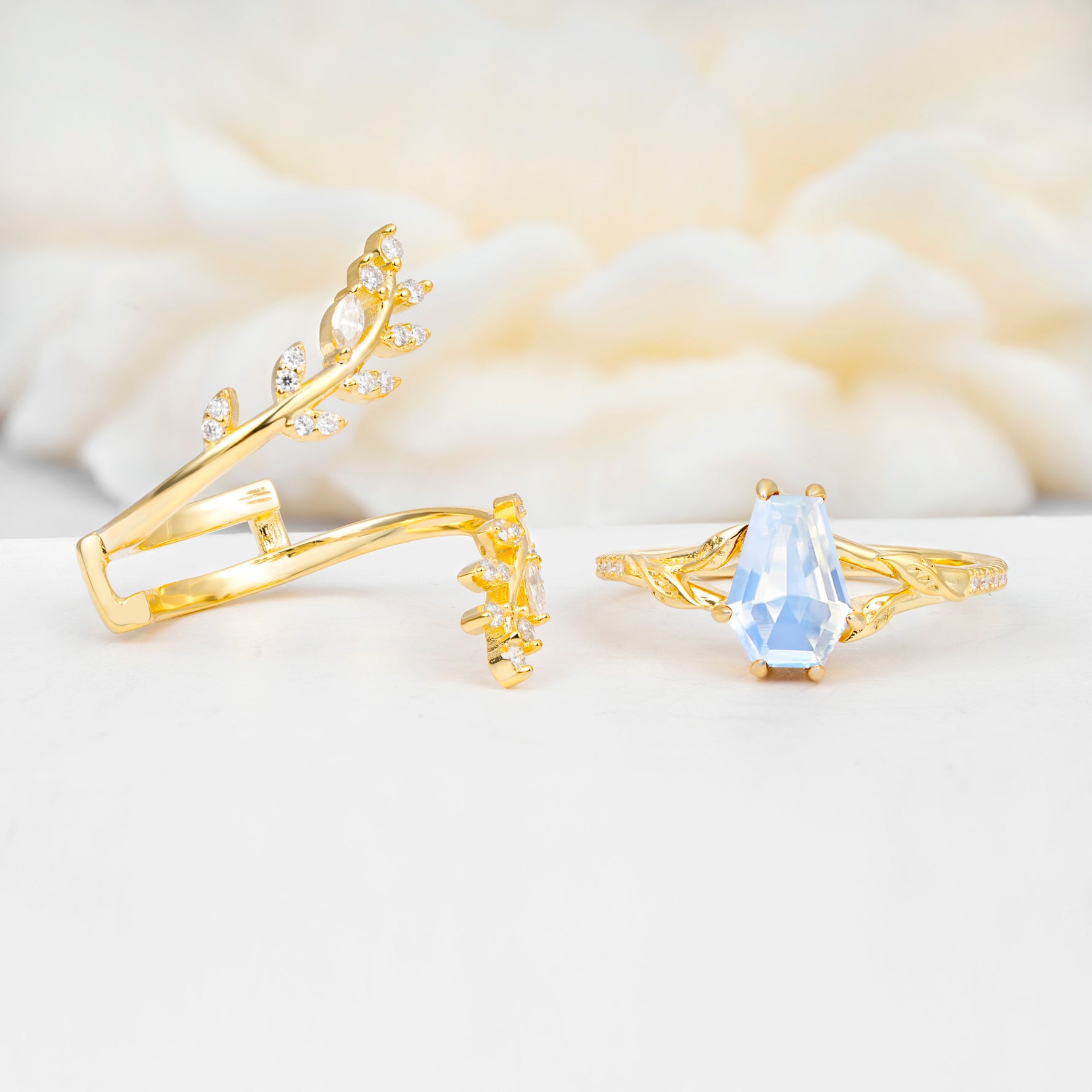 SR17144 Moonstone Ring - Additional view