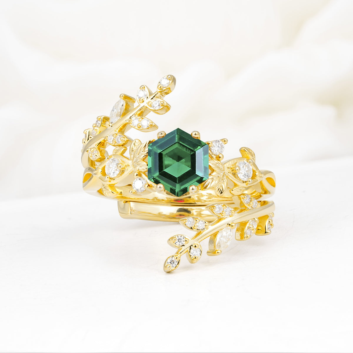 Vintage Leaf & Vine Hexagon Cut Nature Inspired Emerald Bridal Ring Set for Her - Yellow-Gold