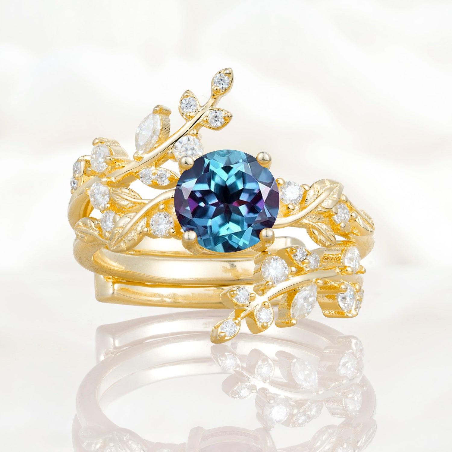 Nature Inspired Leaf Alexandrite Bridal Ring Set for Women