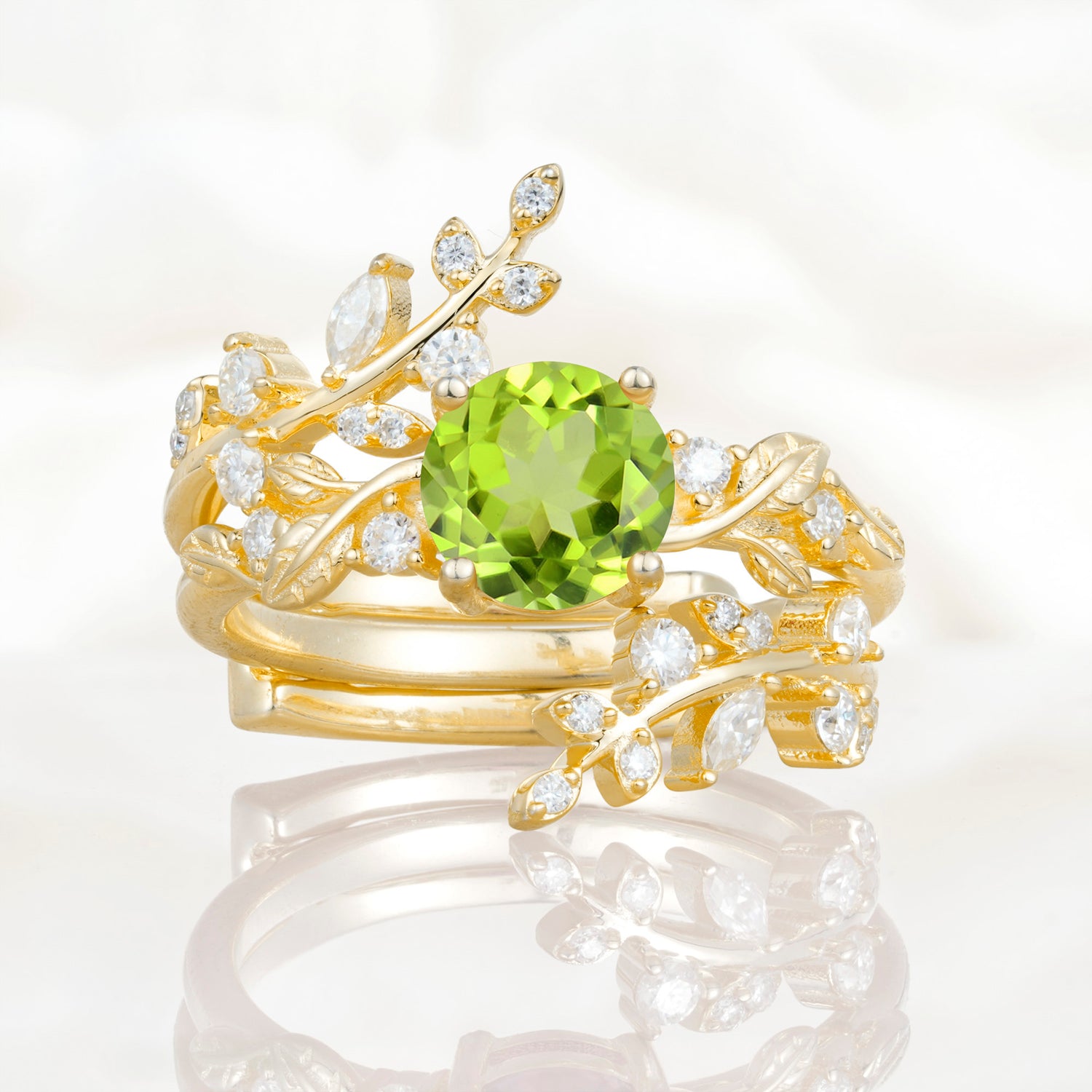 Nature Inspired Leaf Peridot Bridal Ring Set for Women