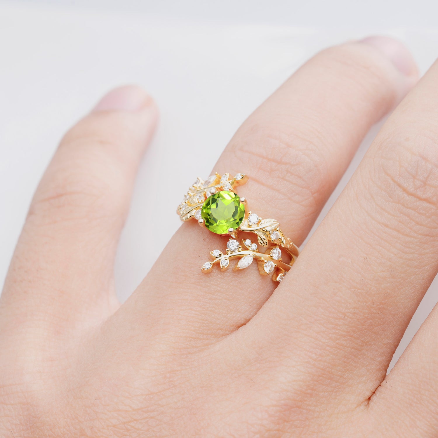 Nature Inspired Leaf Peridot Bridal Ring Set for Women