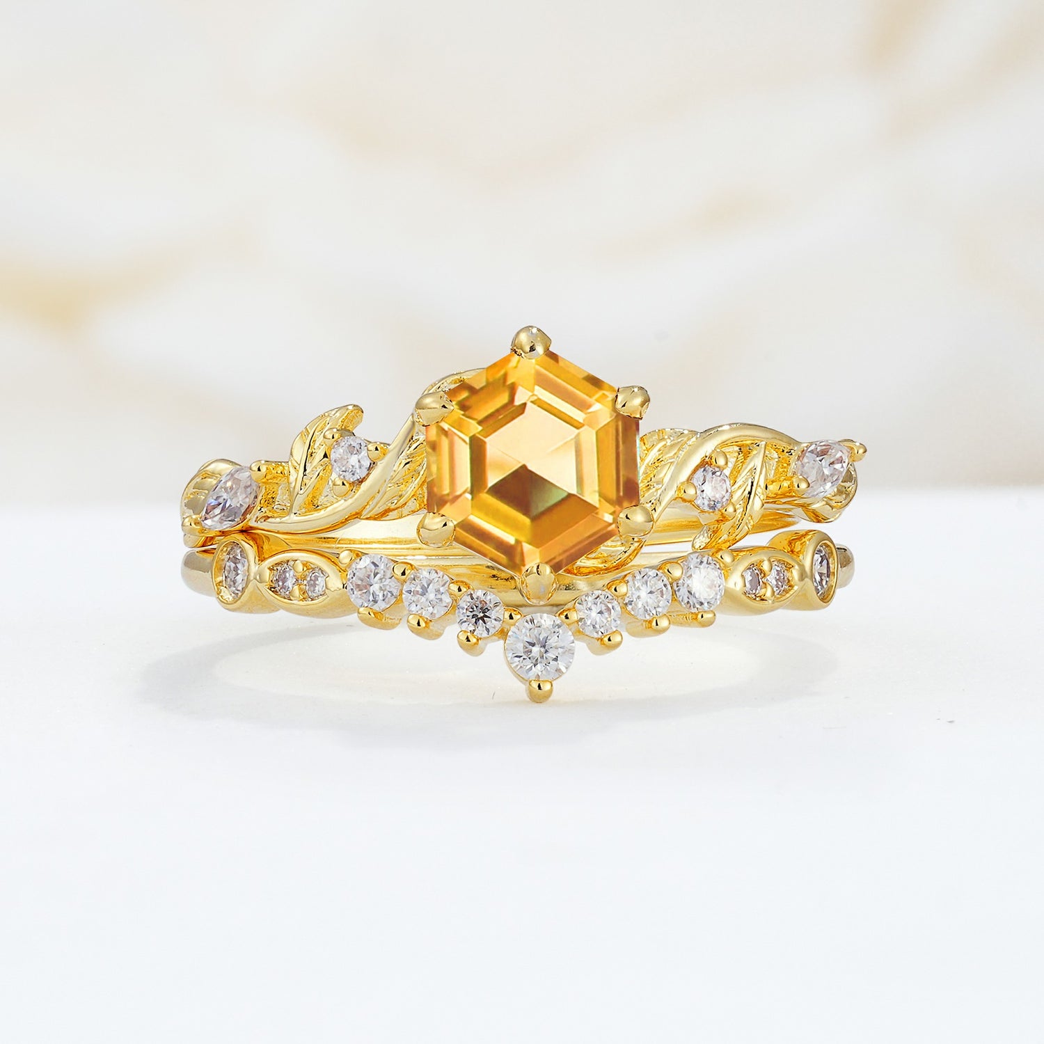 SR17149 Citrine Ring - Yellow-Gold