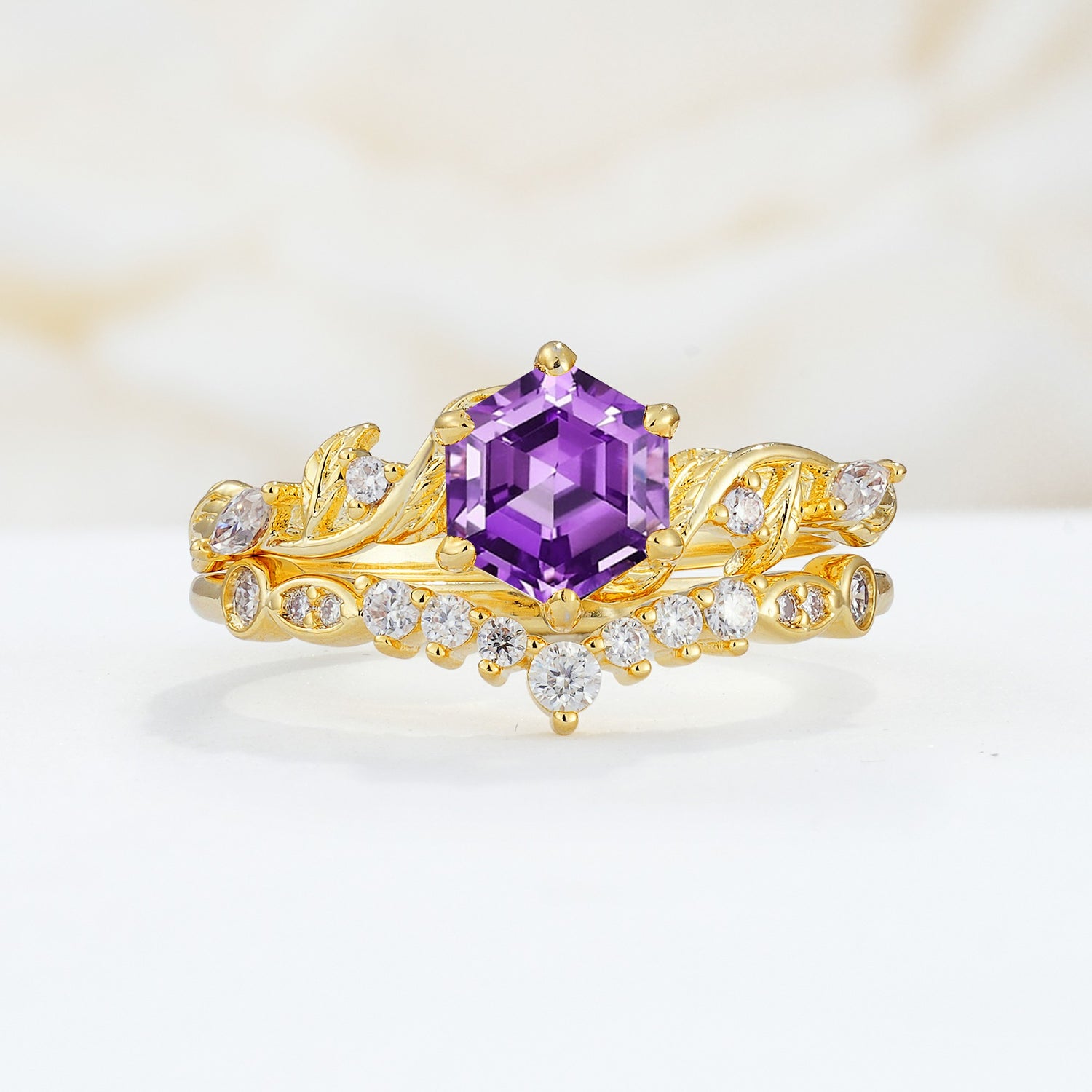 SR17149 Amethyst Ring - Yellow-Gold