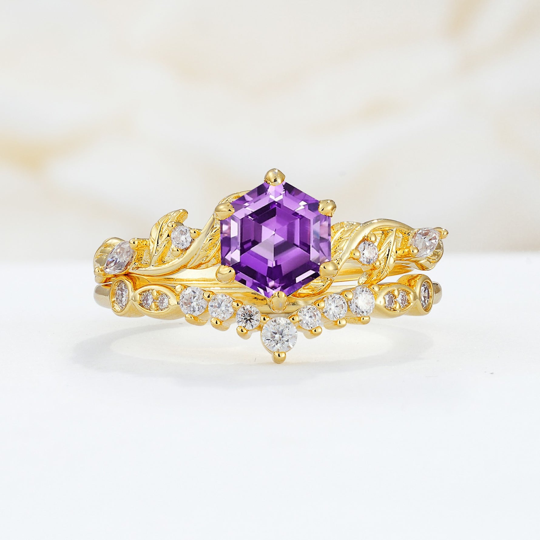 SR17149 Amethyst Ring - Yellow-Gold