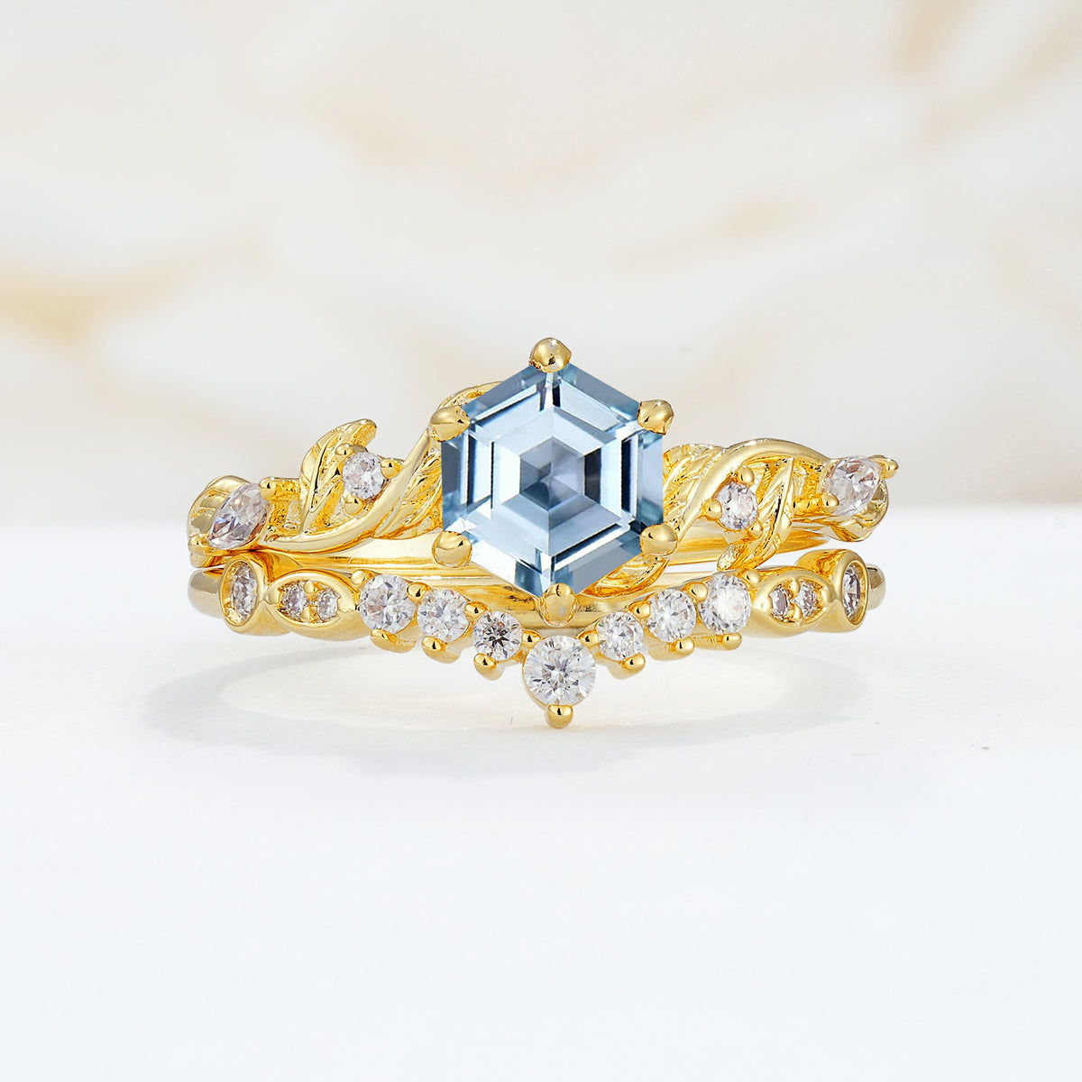 SR17149 Aquamarine Ring - Yellow-Gold