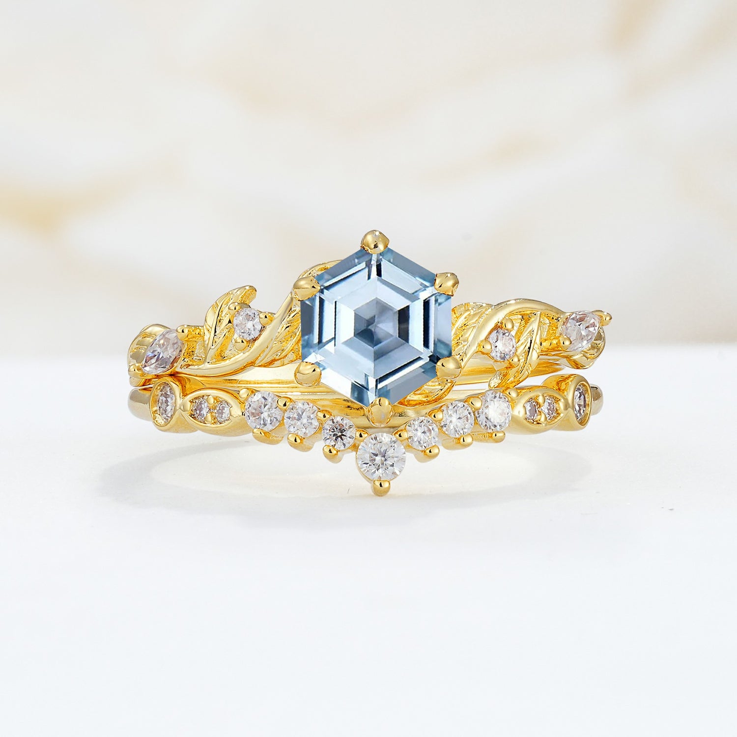 SR17149 Aquamarine Ring - Yellow-Gold