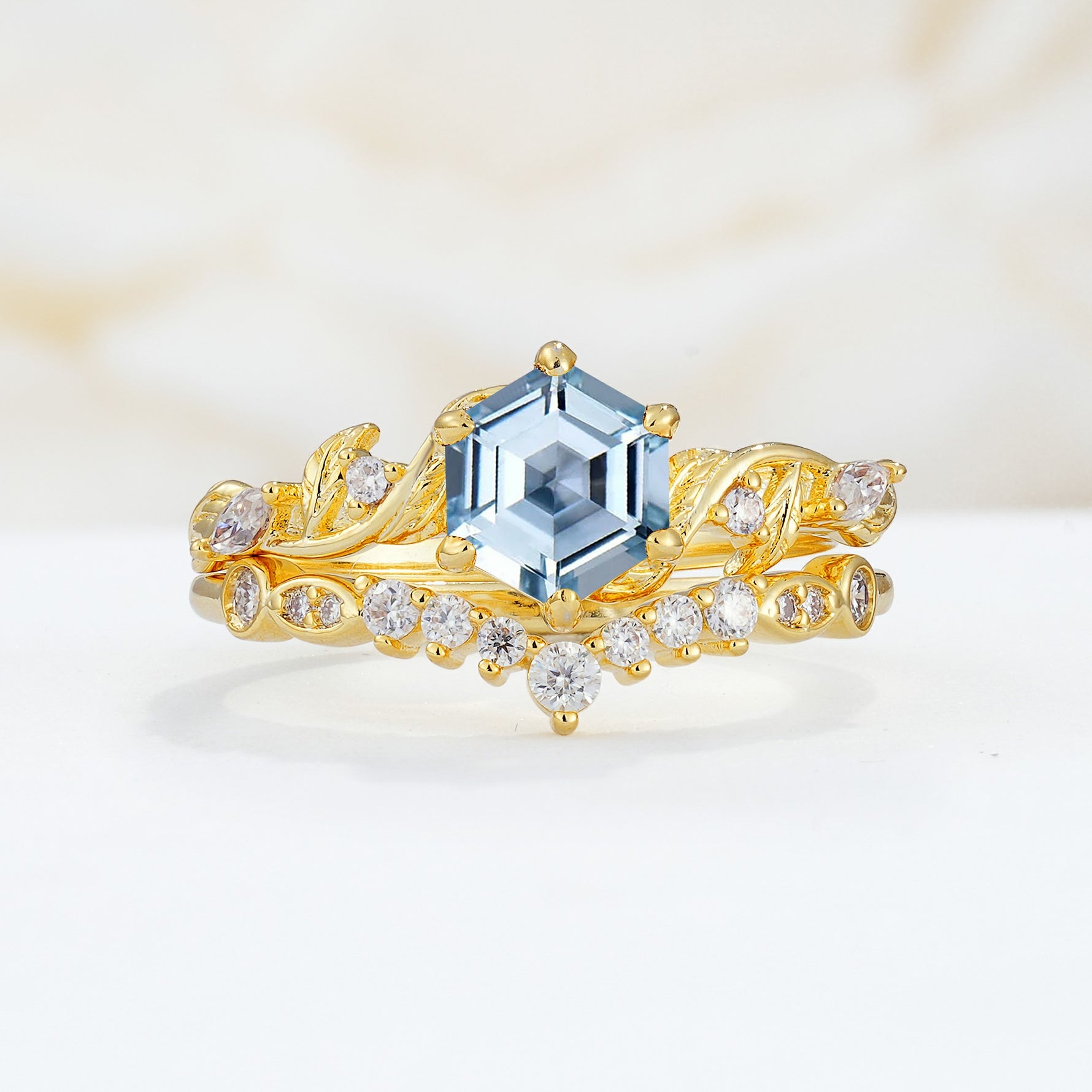 SR17149 Aquamarine Ring - Yellow-Gold
