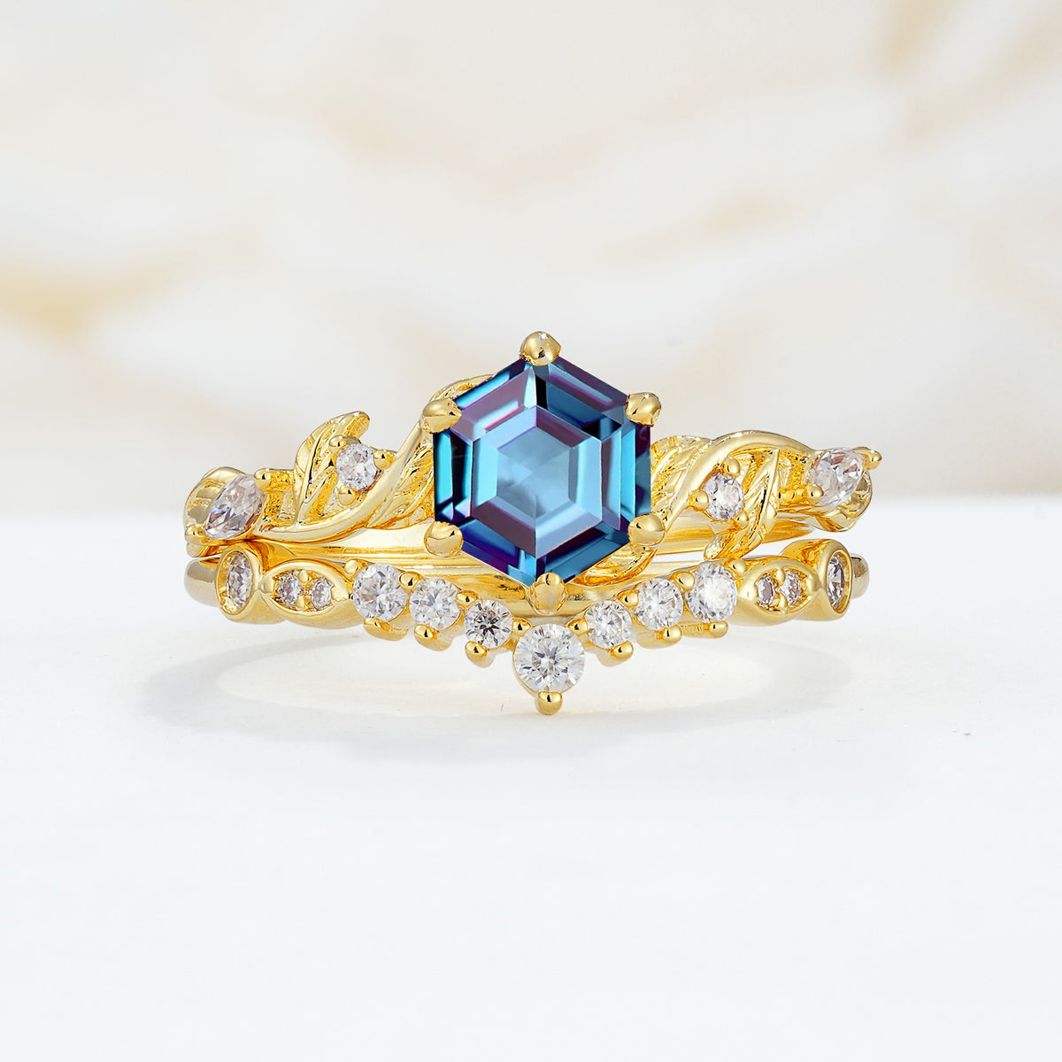 SR17149 Alexandrite Ring - Yellow-Gold