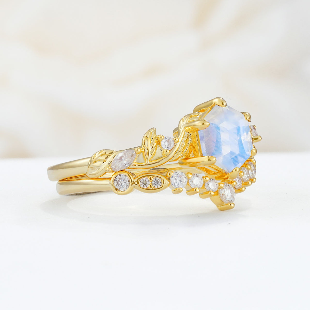 SR17149 Moonstone Ring - Rose-Gold