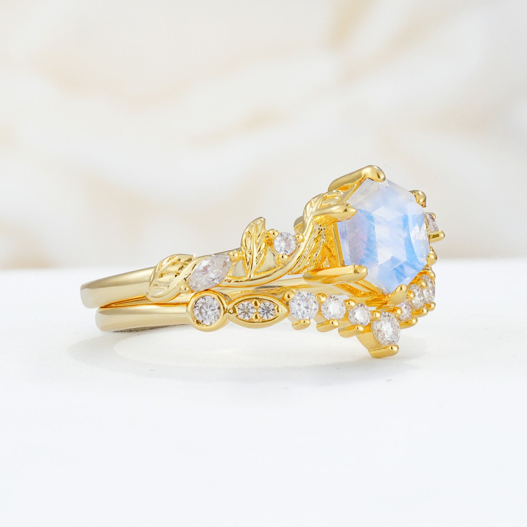 SR17149 Moonstone Ring - Rose-Gold