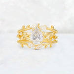 Pear Cut Moissanite Leaf Vine Bridal Ring Set - Yellow-Gold