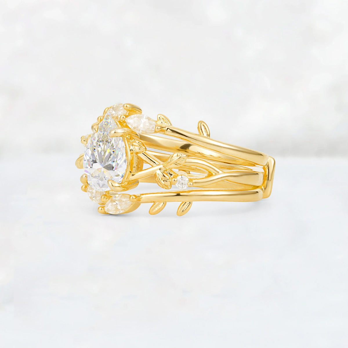 Pear Cut Moissanite Leaf Vine Bridal Ring Set - Rose-Gold