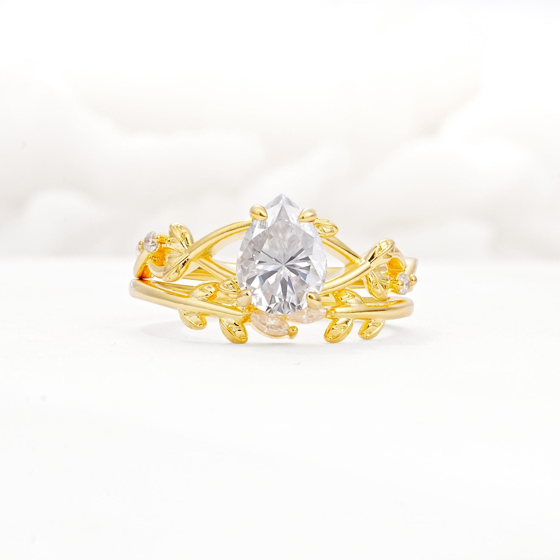Botanical Twisted Vine Pear Cut Moissanite Bridal Ring Set - Yellow-Gold