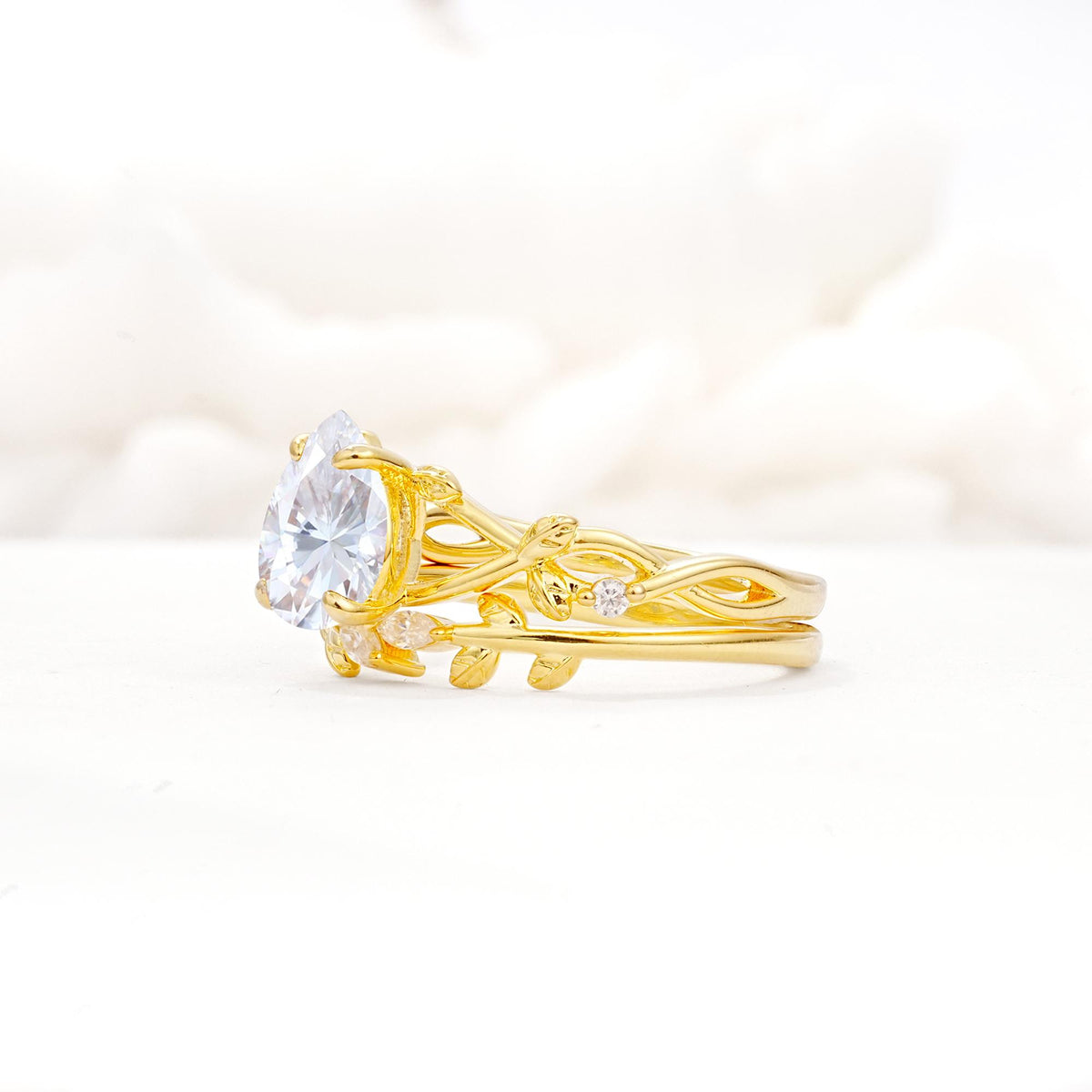 Botanical Twisted Vine Pear Cut Moissanite Bridal Ring Set - Rose-Gold