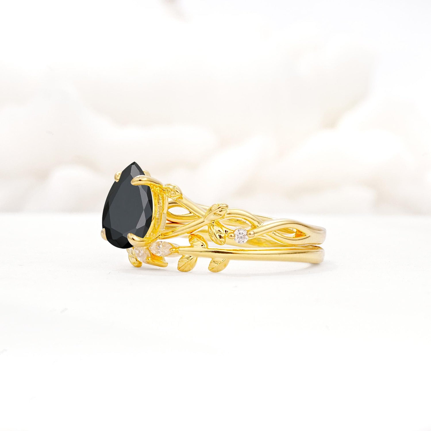 Botanical Twisted Vine Pear Cut Black Onyx Bridal Ring Set - Rose-Gold