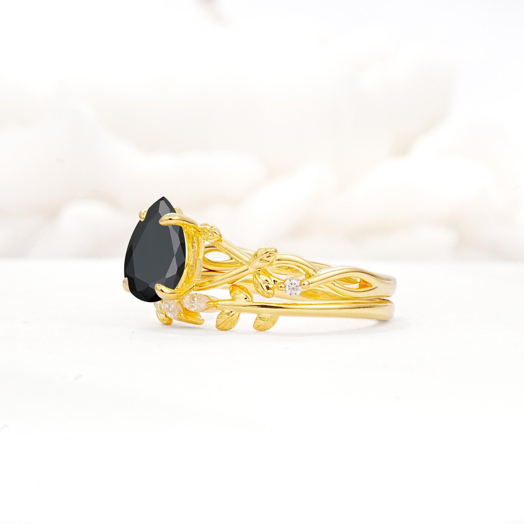 Botanical Twisted Vine Pear Cut Black Onyx Bridal Ring Set - Rose-Gold
