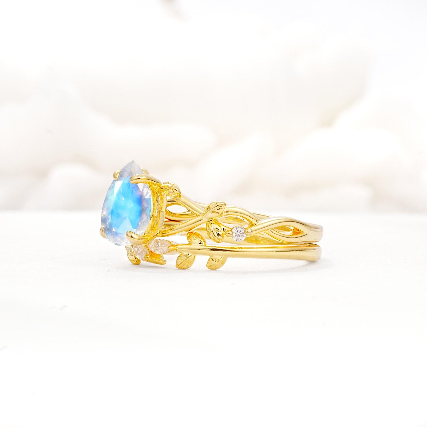 Botanical Twisted Vine Pear Cut Moonstone Bridal Ring Set - Rose-Gold