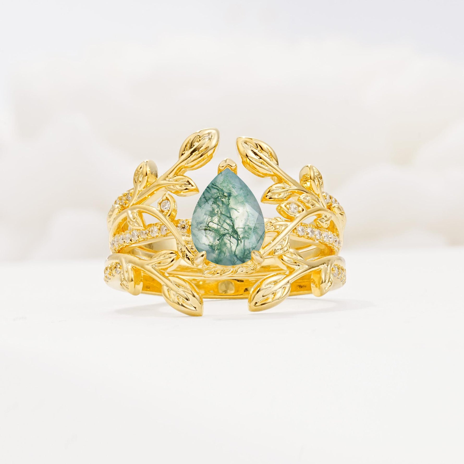 Pear Cut Moss Agate Floral Engagement Ring Set - Yellow-Gold