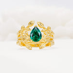 Pear Cut Emerald Floral Engagement Ring Set - Yellow-Gold