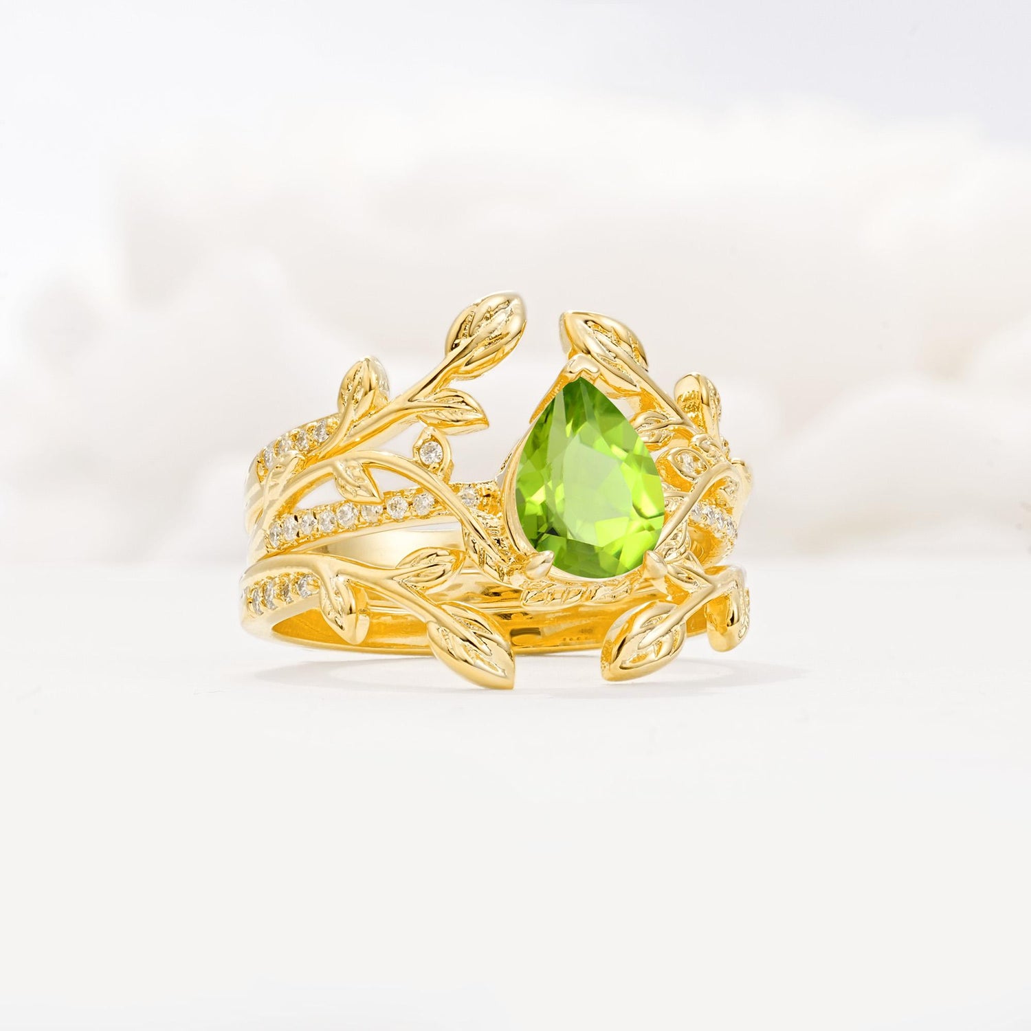 Pear Cut Peridot Floral Engagement Ring Set - Rose-Gold
