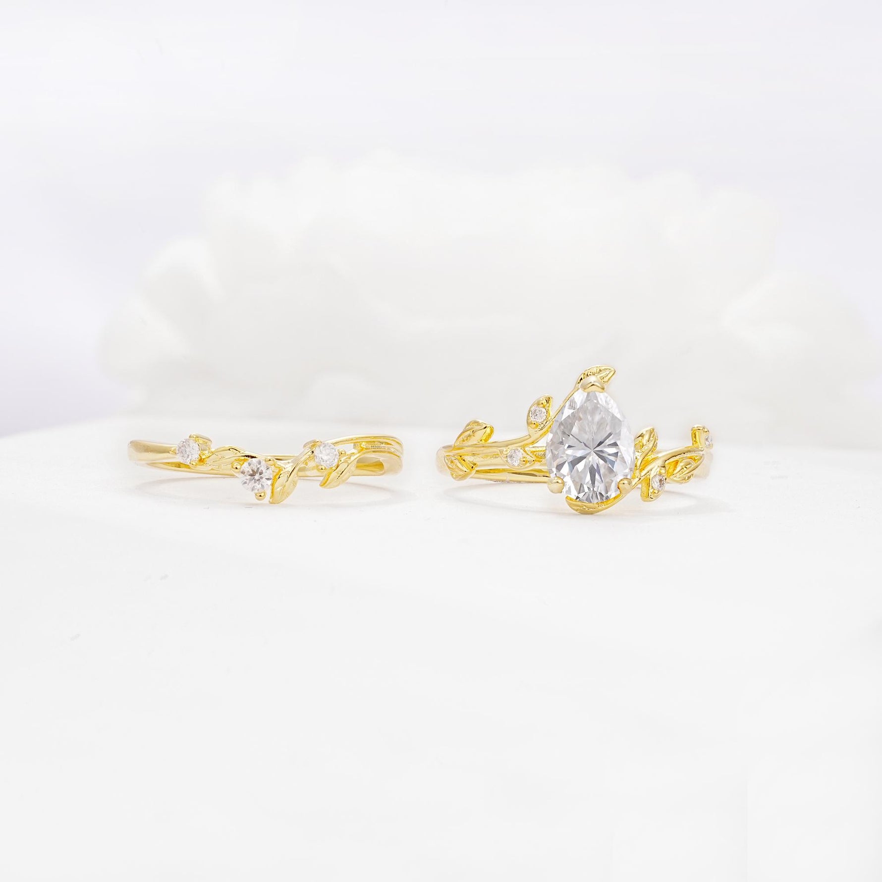 Nature-Inspired Pear Cut Moissanite Engagement Ring Set with Twisted Vine Accents - Additional view