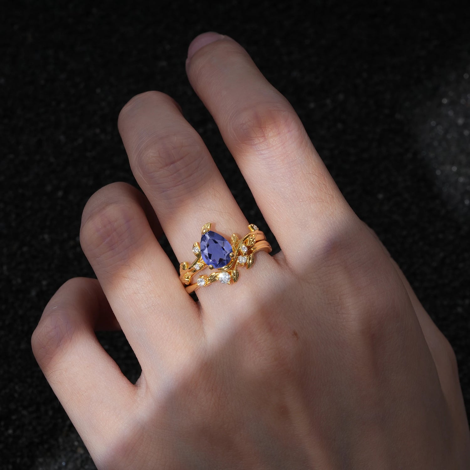 Nature-Inspired Pear Cut Tanzanite Engagement Ring Set with Twisted Vine Accents