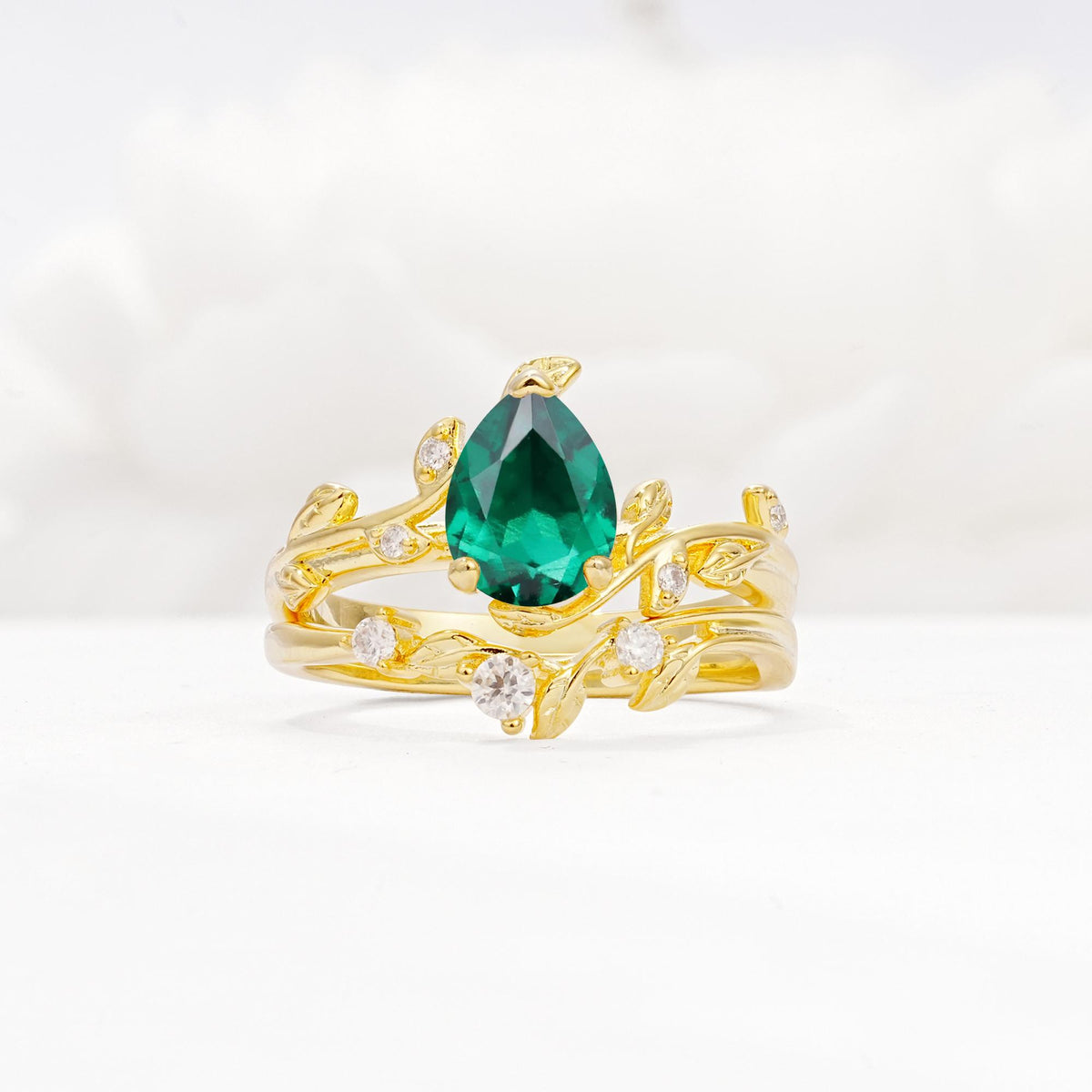Nature-Inspired Pear Cut Emerald Engagement Ring Set with Twisted Vine Accents - Yellow-Gold