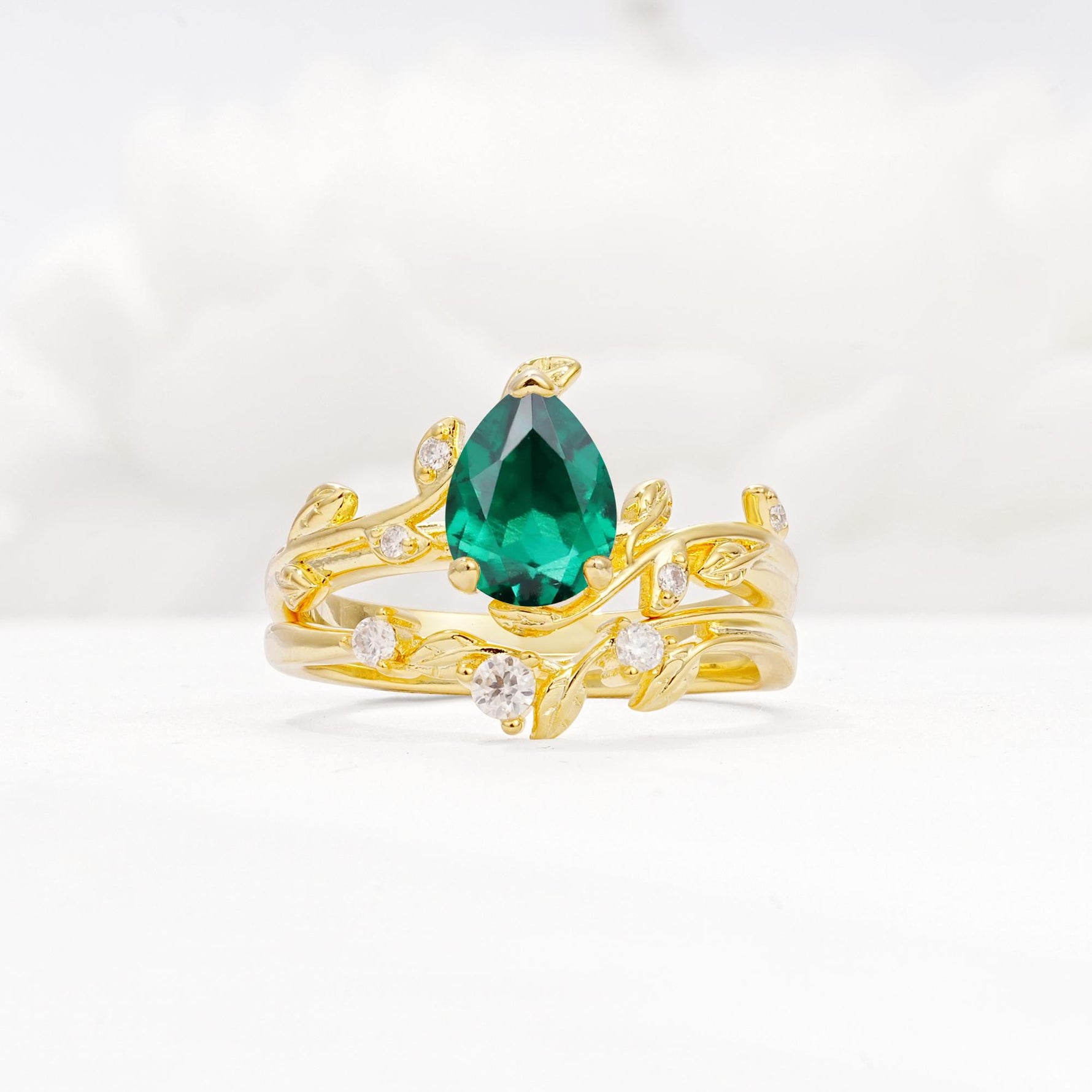 Nature-Inspired Pear Cut Emerald Engagement Ring Set with Twisted Vine Accents - Yellow-Gold